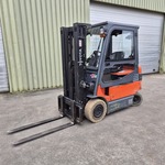 Elektrische heftruck met acculader, Toyota, 7FBBMF25, 2013