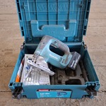 Accu decoupeerzaag Makita, DJV 182