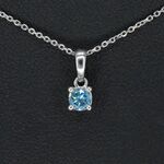 Witgouden halsketting met een blauwe diamant 0.25 carat, (lab grown)