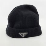 Muts, maat L, Prada, UMD489