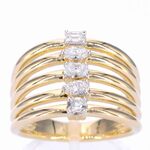 Gouden ring met 5 diamanten