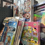 Ca. 32x Kinderspeelgoed w.o. knutselpakket, puzzel, O.a. Disney, Netfl