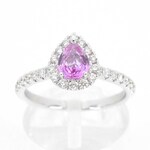 Witgouden entourage ring met een roze saffier