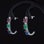 Witgouden oorbellen met multicolour edelstenen en diamant