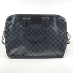 Aktetas, Louis Vuitton