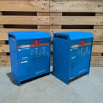 2x Omvormer/acculader, Victron Energy, MultiPlus 24/5000/120