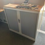 Dossierkast middel, lichtgrijs/hout