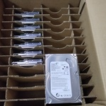 Doos met 8 Seagate Harde schrijven,320 GB Seagate