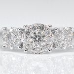 Witgouden trinity ring met diamanten
