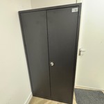 Metalen draaideurkast