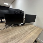 2x Beeldscherm quad hd op arm, XUB2796QSU