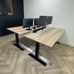 2x Elektrische zit-sta bureau