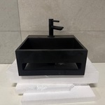 Fontein Solid Surface 28x30x12,5  cm + kraan WB