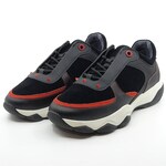 Paar schoenen, maat 10, Royaums