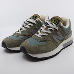 Paar sneakers, maat 42 1/2, New Balance X Stone Island, U574LGST