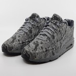 Paar sneakers, maat 44, Nike, Air Max 700098-007