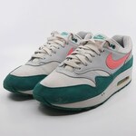 Paar sneakers, maat 44, Nike, Air Max AH8145-106
