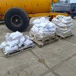 3x Pallet met toffees (betonnen afstandhouders)
