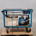 Waterpomp en watertank op transportkar., O.a. Leader, o.a. Inoxplus 24