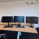 3x Monitor Philips, 245B, bouwjaar 2024