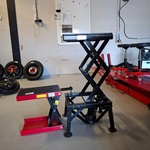 Motorlift met motorheftafel HBM