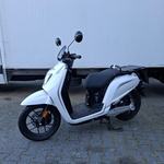 Elektrische scooter, Nipponia, E-Viball