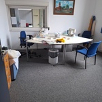 Inhoud naaiatelier , met o.a. 2x Nostalgische houten ladekast