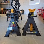 2x Assteun 6 ton Omega lift