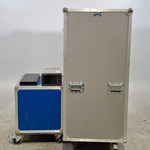 Diverse multimedia apparatuur en flightcases, O.a Leader