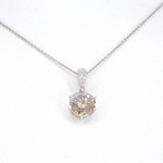 Witgouden solitair hanger met een natuurlijke diamant van 1.50 carat,