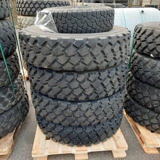 4x Vrachtwagenband Michelin, XZL