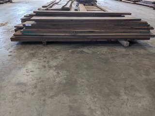 ca. 35x Hardhouten plank