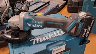 Accu haakseslijper Makita, DGA506, bouwjaar 2020