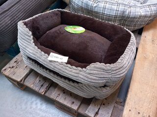 2x Hondenbed Divan