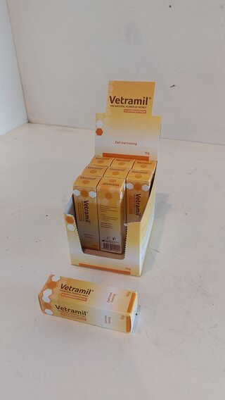 9x Dieren zalf Vetramil
