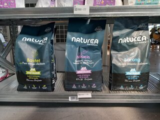 5x Zak kattenvoer brokjes Naturea, Barong, Miacis, Bastet
