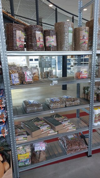 Partij knaagdieren producten o.a. Esve