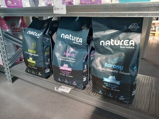 5x Zak kattenvoer brokjes Naturea, Barong, Miacis, Bastet