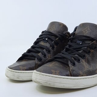 Paar schoenen, maat 37 Louis Vuitton, MS0230