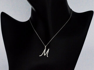 Halsketting met echte natuurlijke diamanten in de letter M