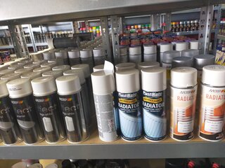 Ca. 40 x Spuitlak divers Motip/plastikote