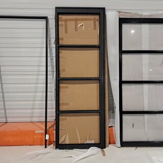 Scharnierdeur + kozijn, zwart ral 9005 fijnstructuur