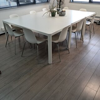 3x Kantinetafel met 10x stoel