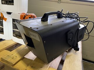 Sneeuwmachine met 3 vaatjes vloeistof