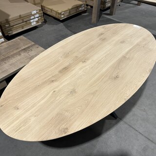 Eettafel massief eiken