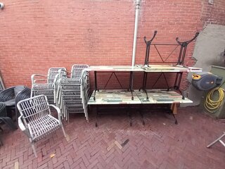 5x Terrastafel met 14x terrasstoel