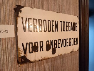 Geëmailleerde wandbord