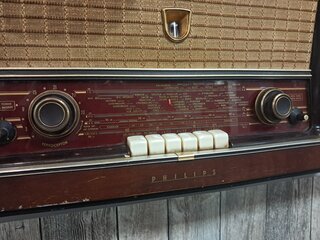 Nostalgische decoratieve radio Philips