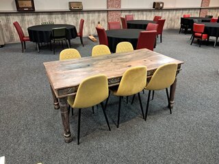 Eetkamertafel met 6x stoel