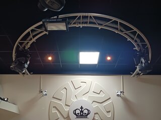Half rond truss deel met 3x discoverlichting